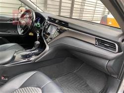 تۆیۆتا کامری